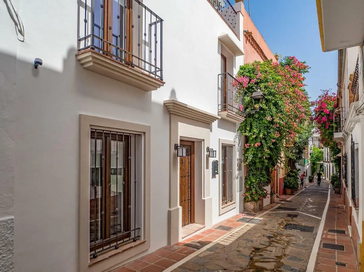 Marbella Old Town : Luxury Townhouse location