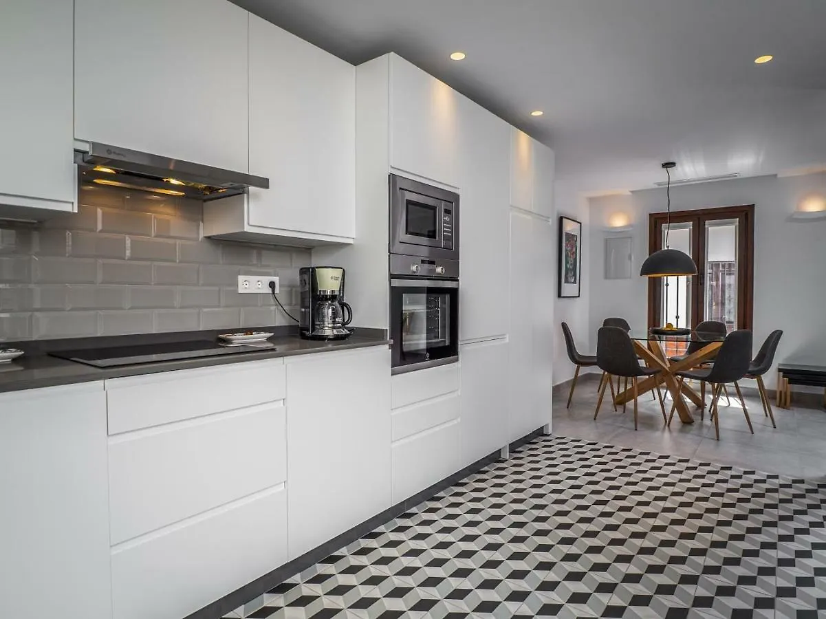 Marbella Old Town : Luxury Townhouse Villa Holiday home